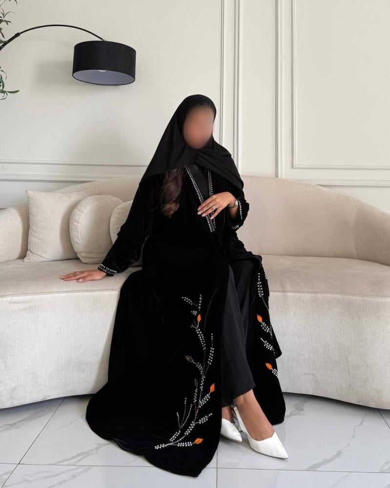 مخمل نص كلوش شك يدوي خرز ولؤلؤ