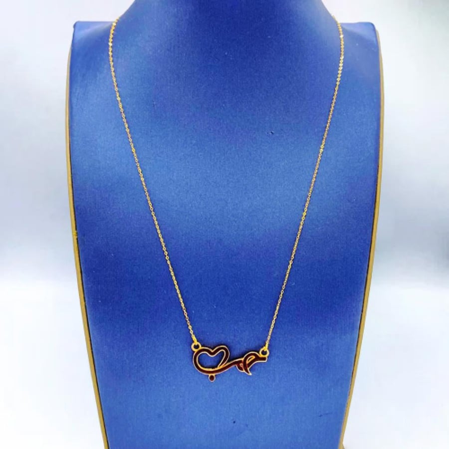 21 karat gold necklace, weight 1.68 grams