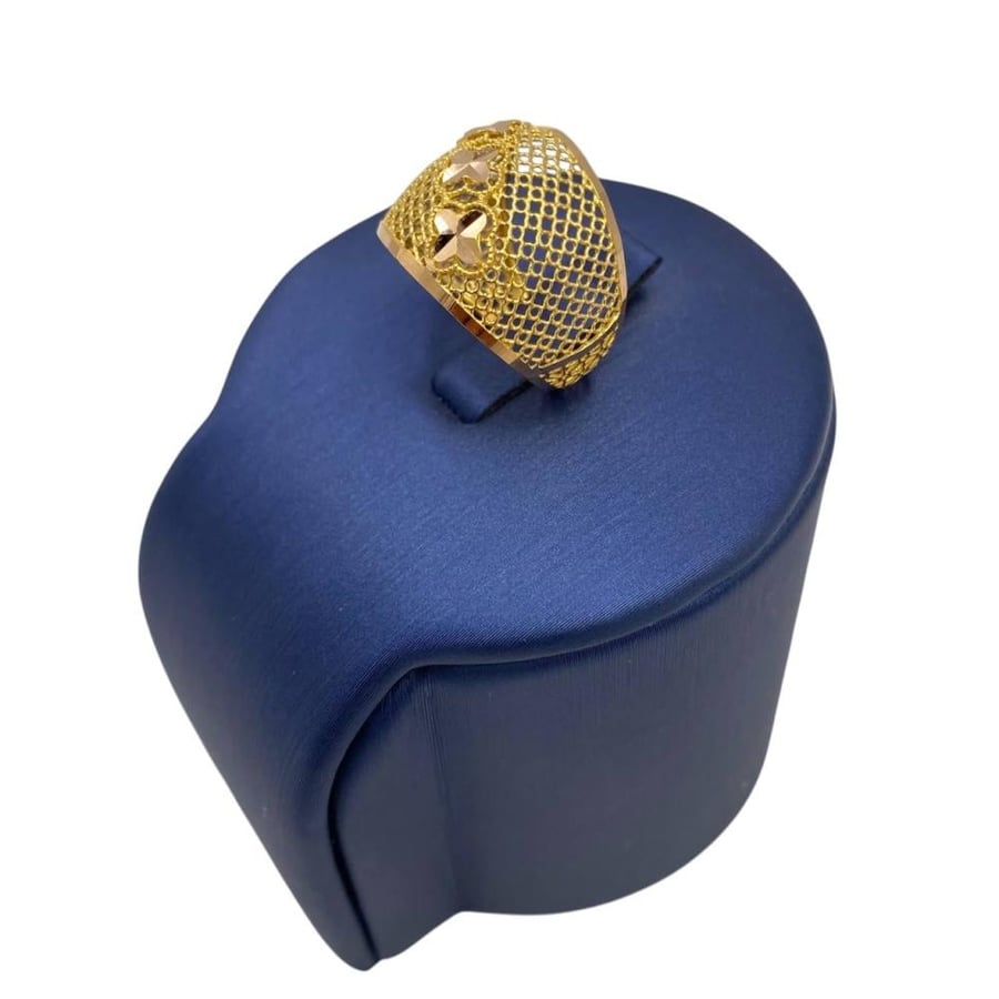21 karat gold ring, weight 2.3 grams