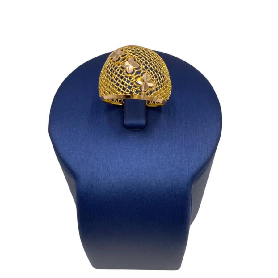 21 karat gold ring, weight 2.3 grams