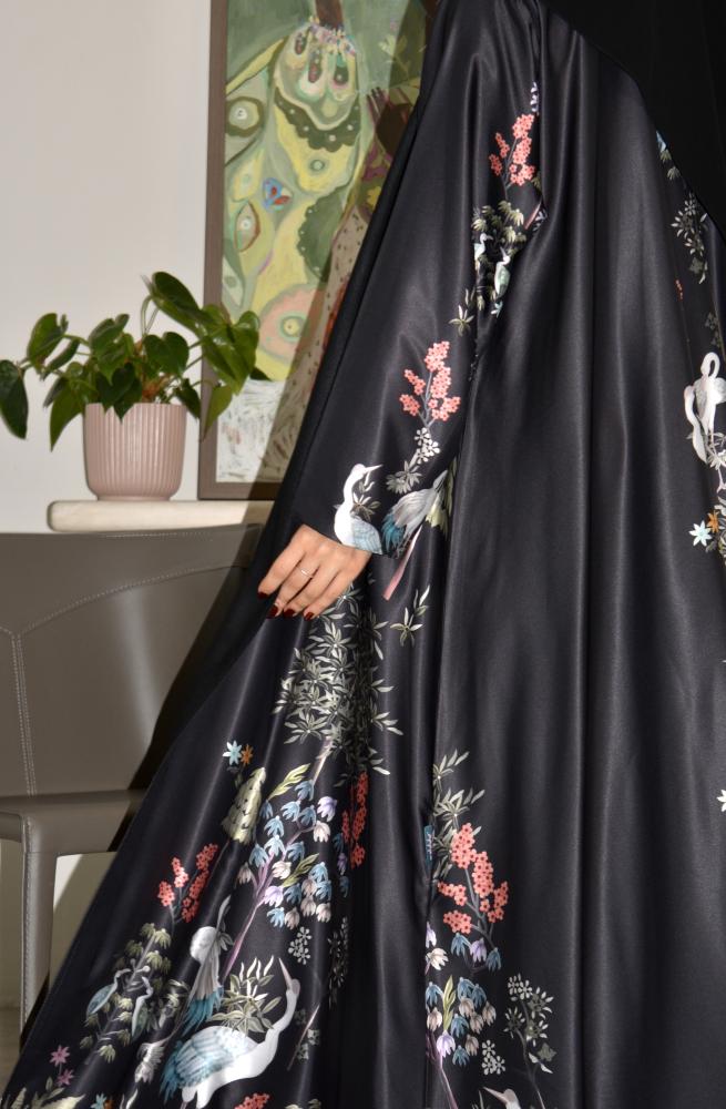 Swan Flow- Black