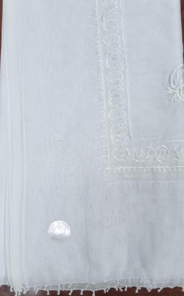 Ruwais Ghutra embroidered (dots)