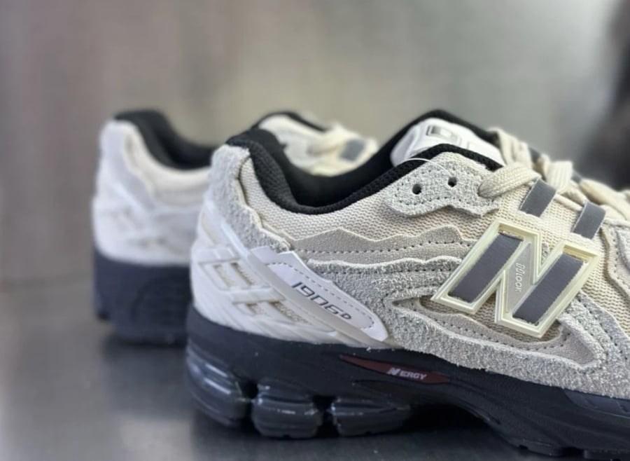 New Balance 1906D Protection Pack Cream