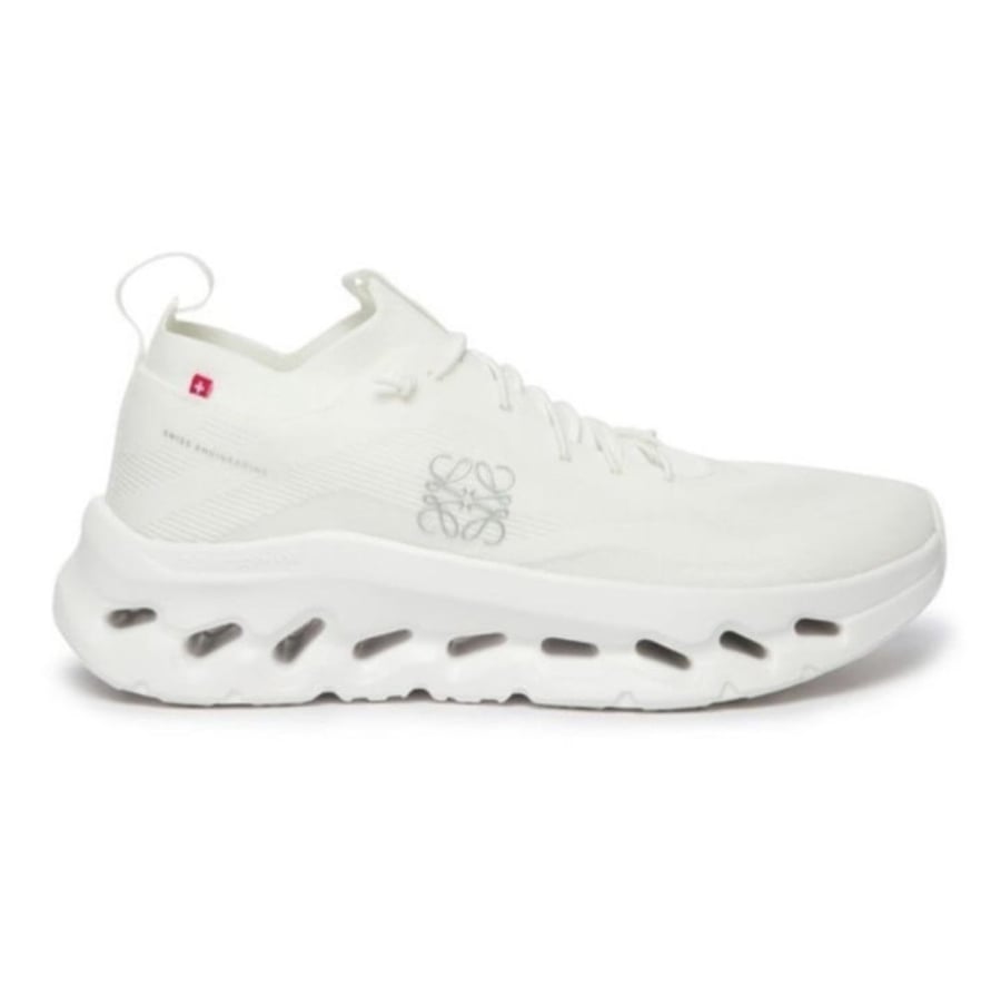 Loewe X On Cloudtilt Running