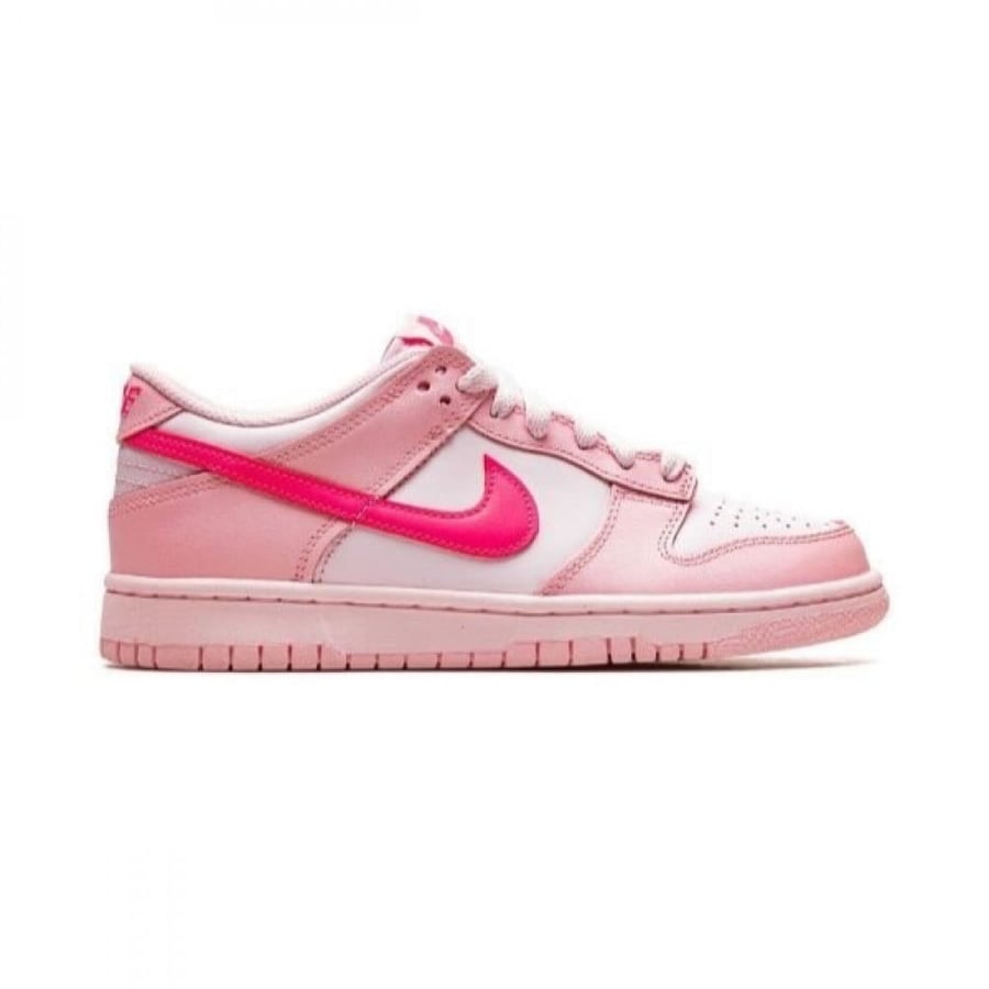 Nike Dunk Low Triple pink
