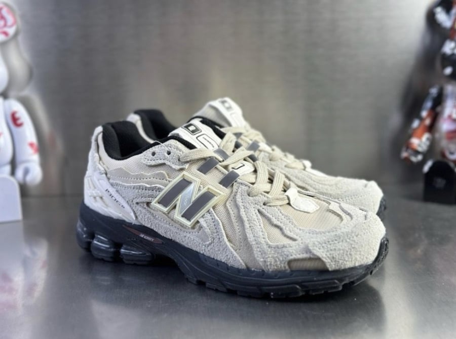 New Balance 1906D Protection Pack Cream