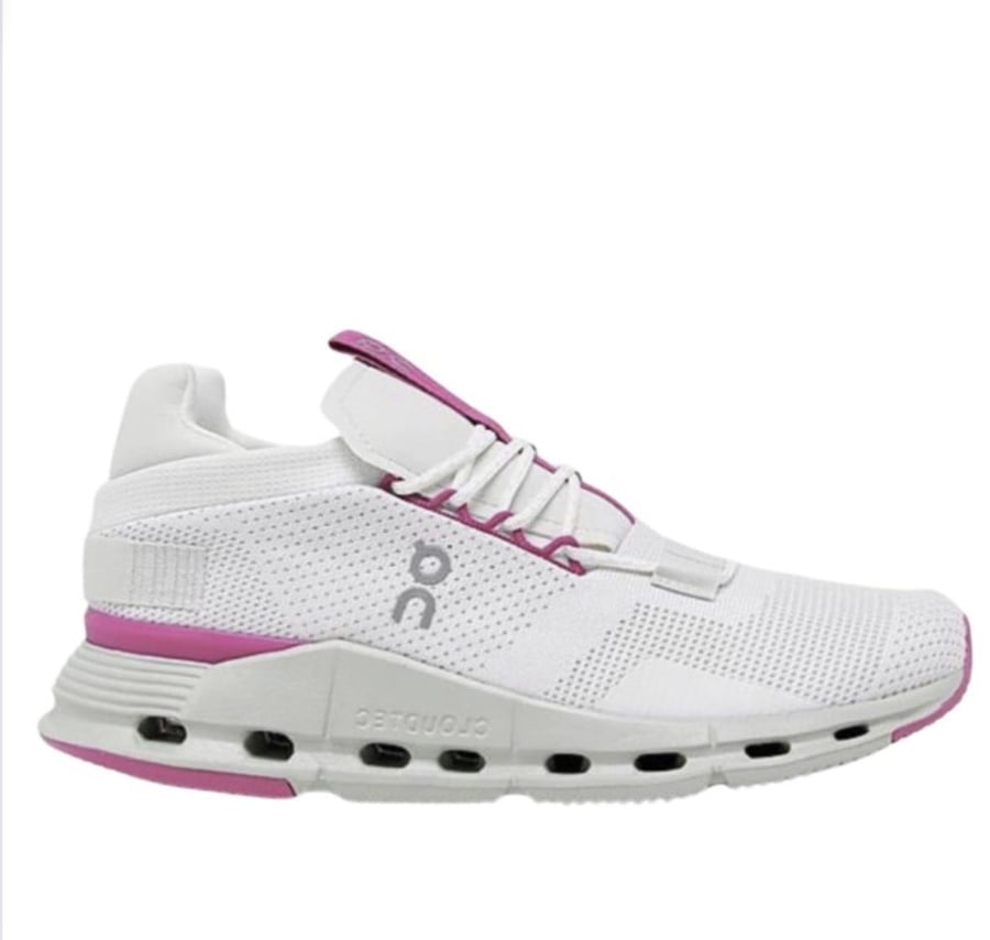 On running cloudnova white pink