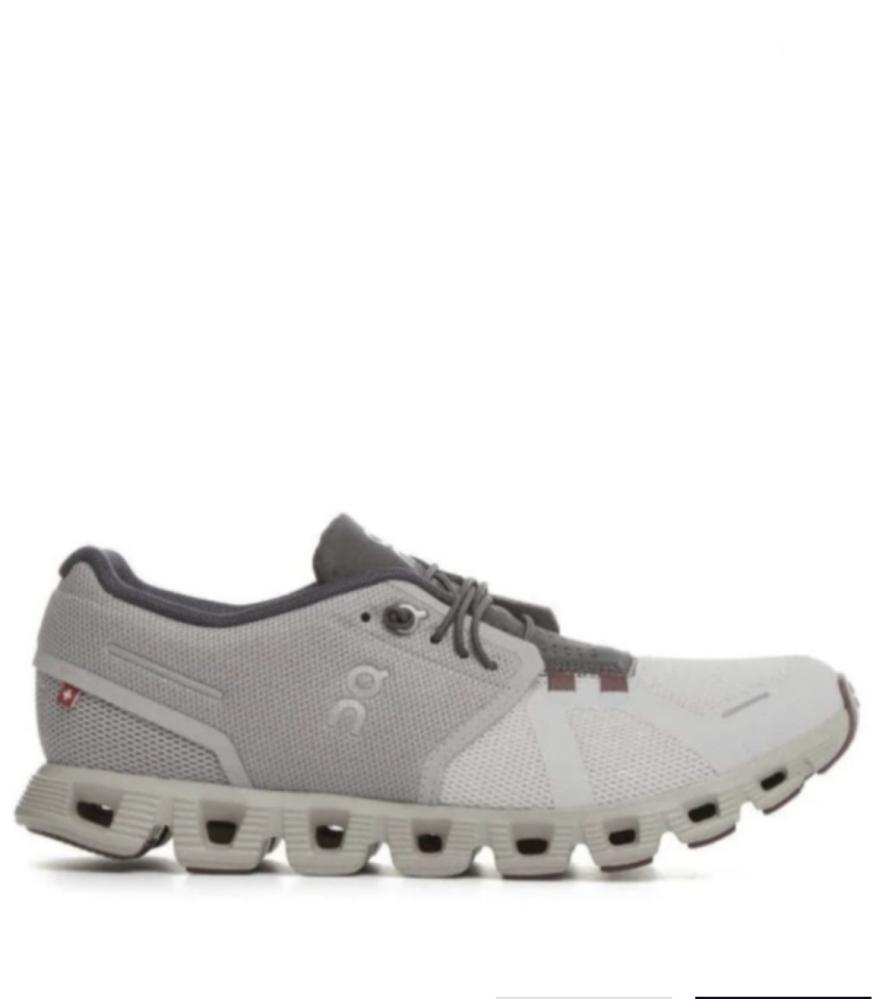On running cloud 5 sneakers