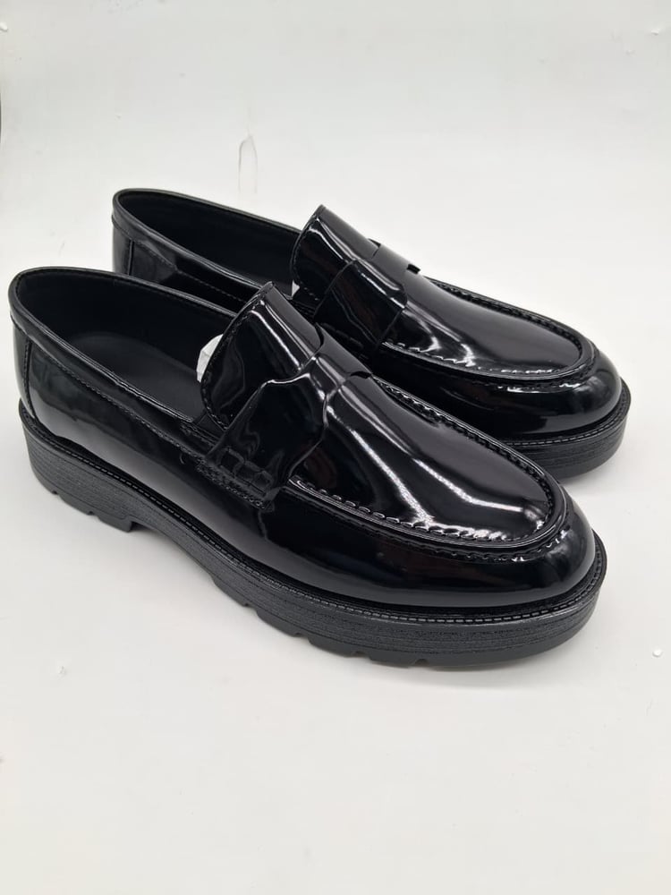 جزمه PRADA لماع