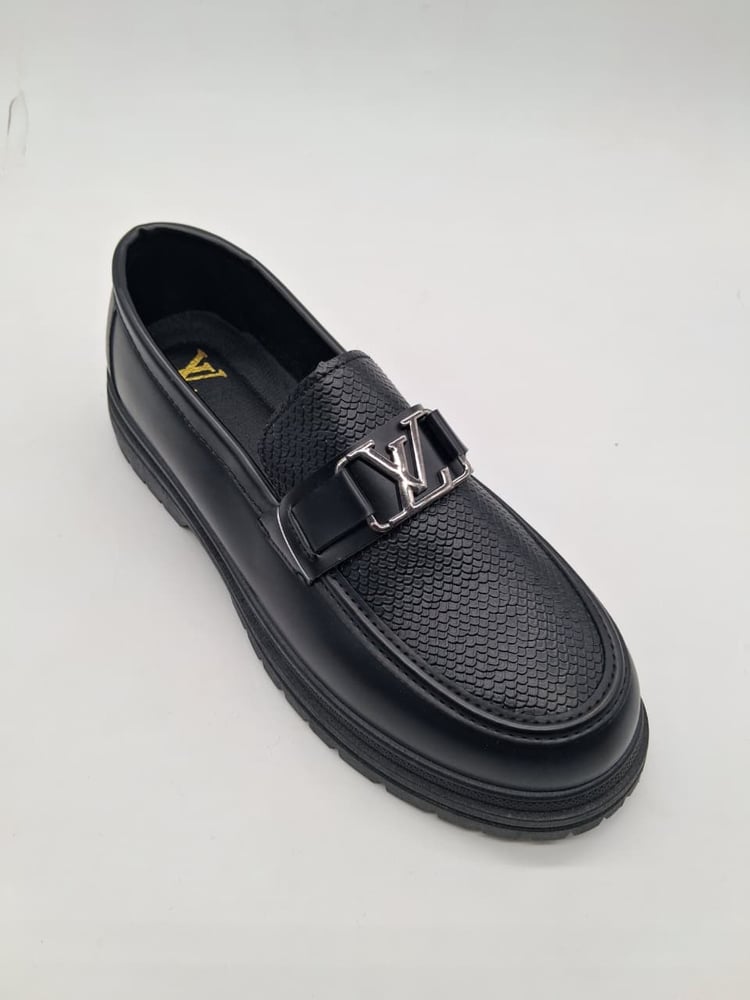 Louis Vuitton جزمة