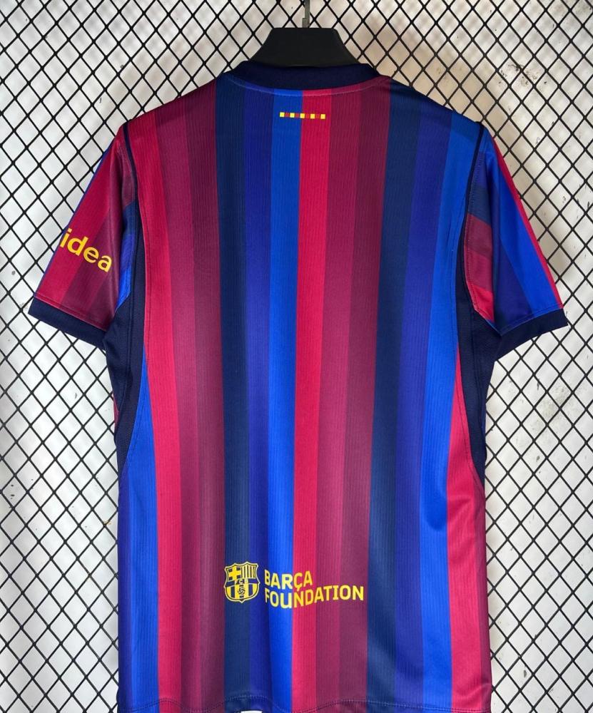 قميص برشلونة الاساسي 2027