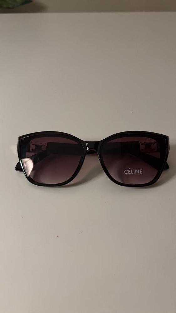 نظارة شمسية أنيقة من ماركة سيلين (Céline)