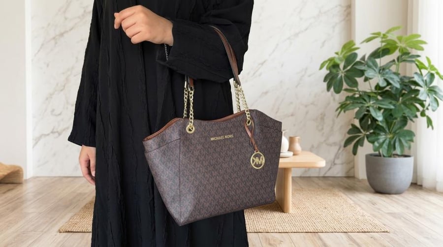 شنطة نسائية ماركة مايكل كورس حجم جامعي ماستر كوالتي مع جميع الملحقات
