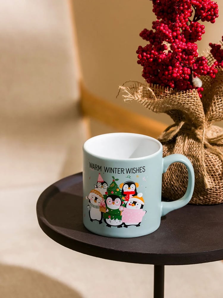 The cute penguins cup