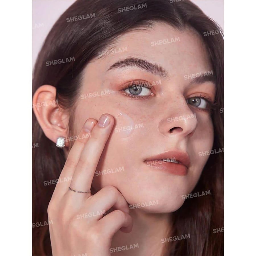 SHEGLAM Love Dive Hydrating Face Primer, Baby Pink