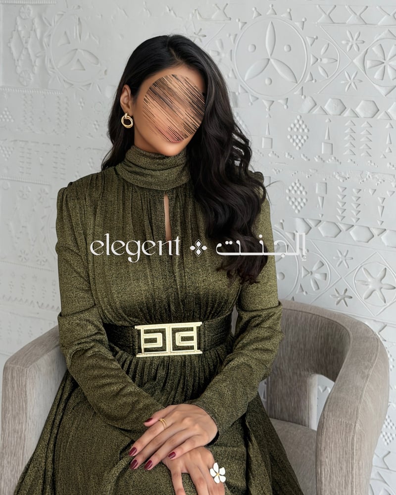 تصميم أنثوي ساتر لفستان سهرة بليسيه
