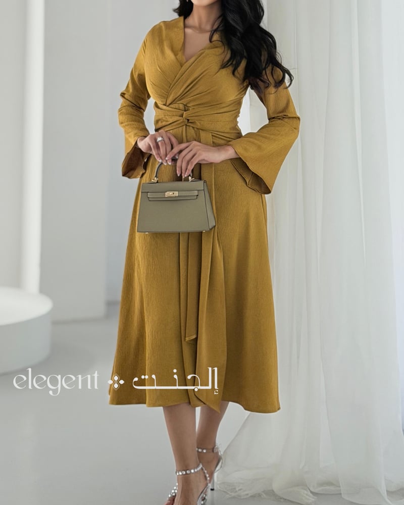 كيلي جلد طبيعي باللون العنبر