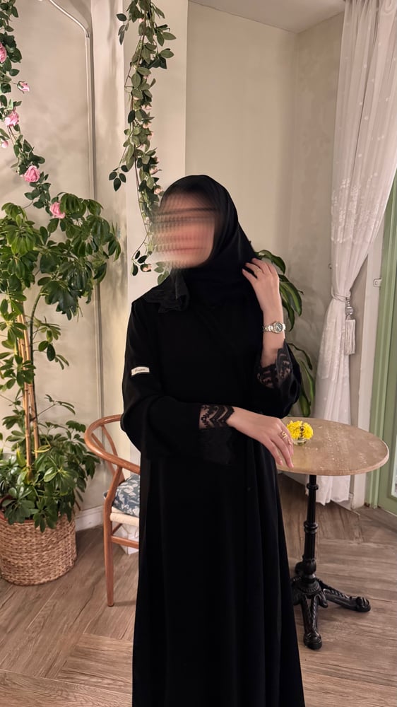 عزيزة