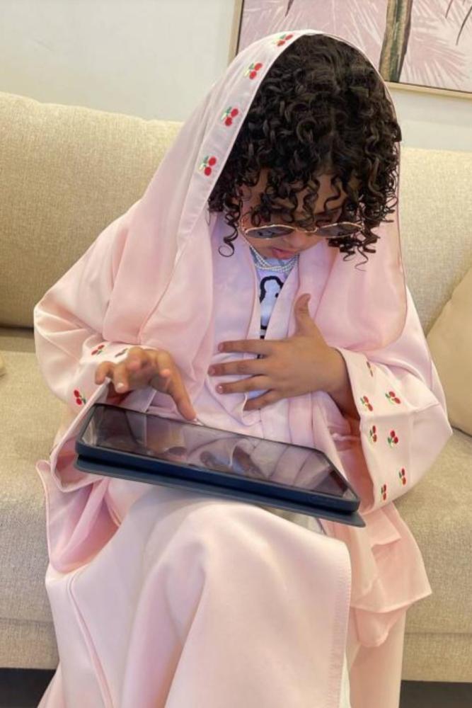 عباية الكرز للأطفال