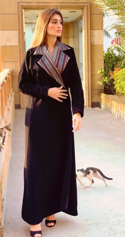 عباية بليزر