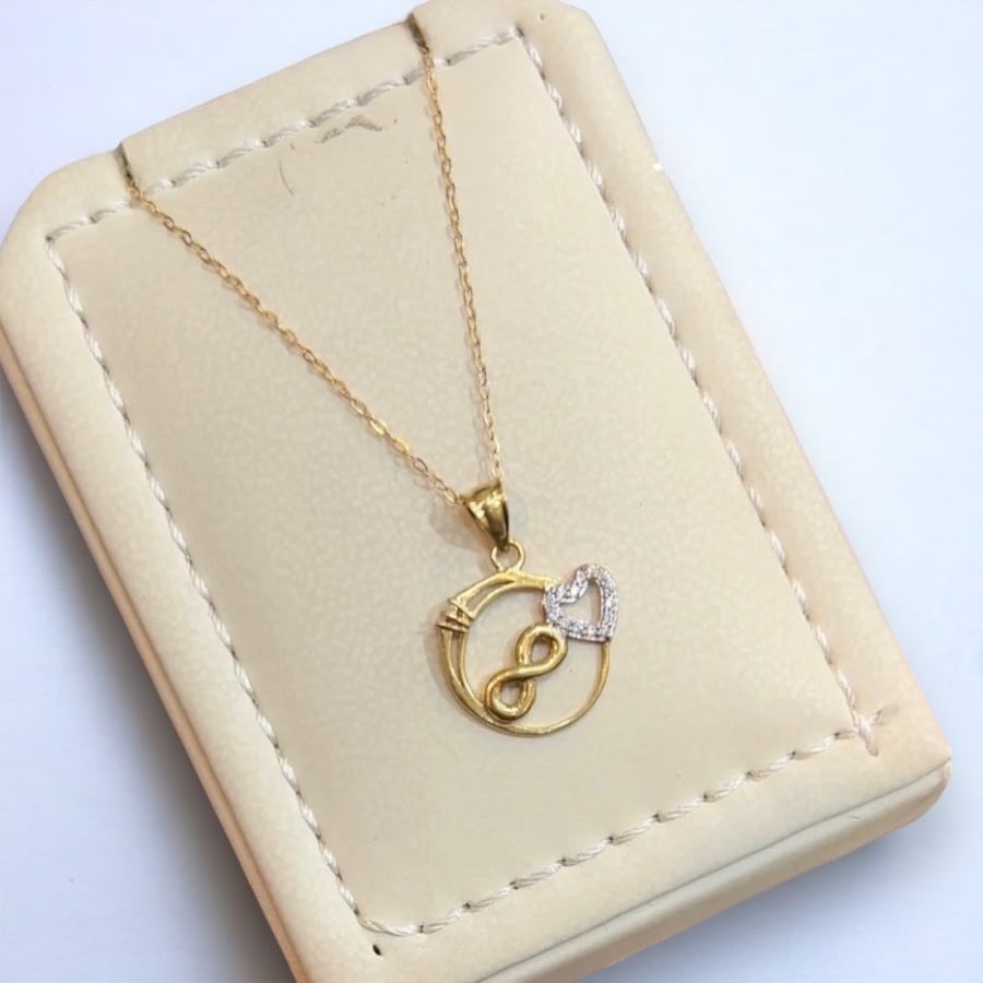Pendant + chain