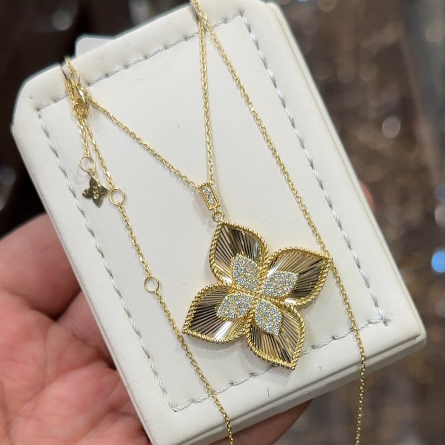 عقد عيار 18k