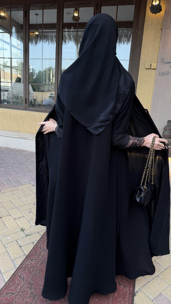 Dior abaya
