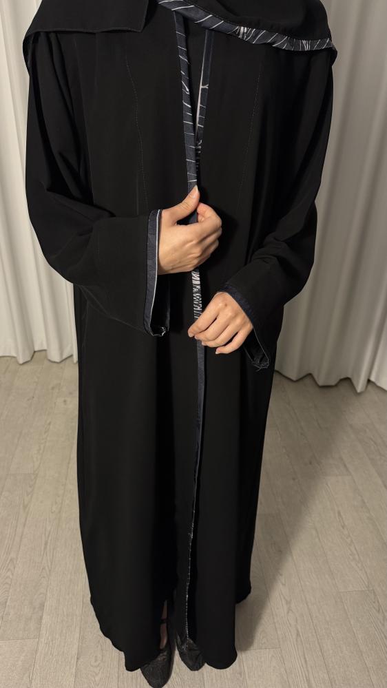 عباية وتين