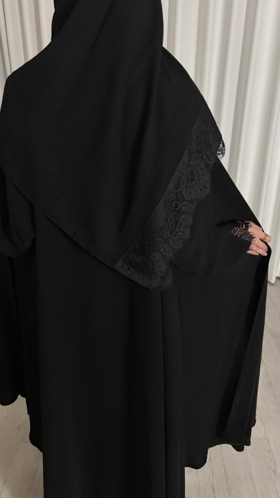 عباية حور