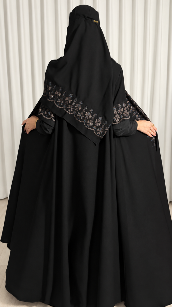عباية نيرا