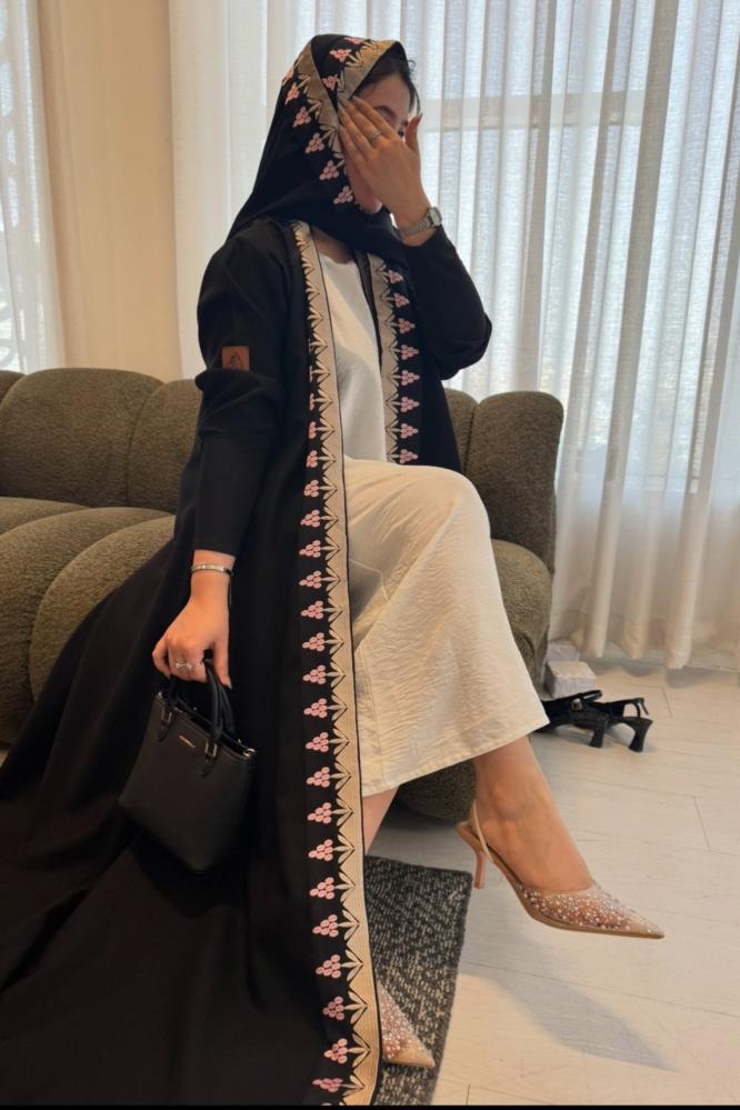 غنج