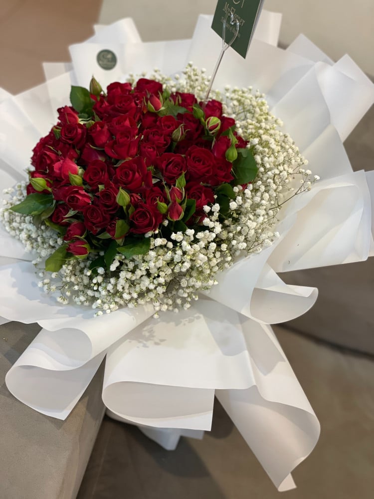 بوكيه 20 غصن بيبي روز