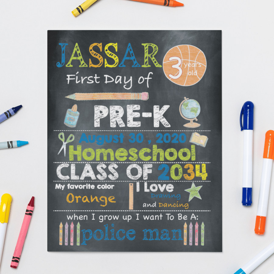 لوحة معلومات الطفل في أول يوم دراسي باللغة الانجليزية كرة السلة | First Day of School Sign