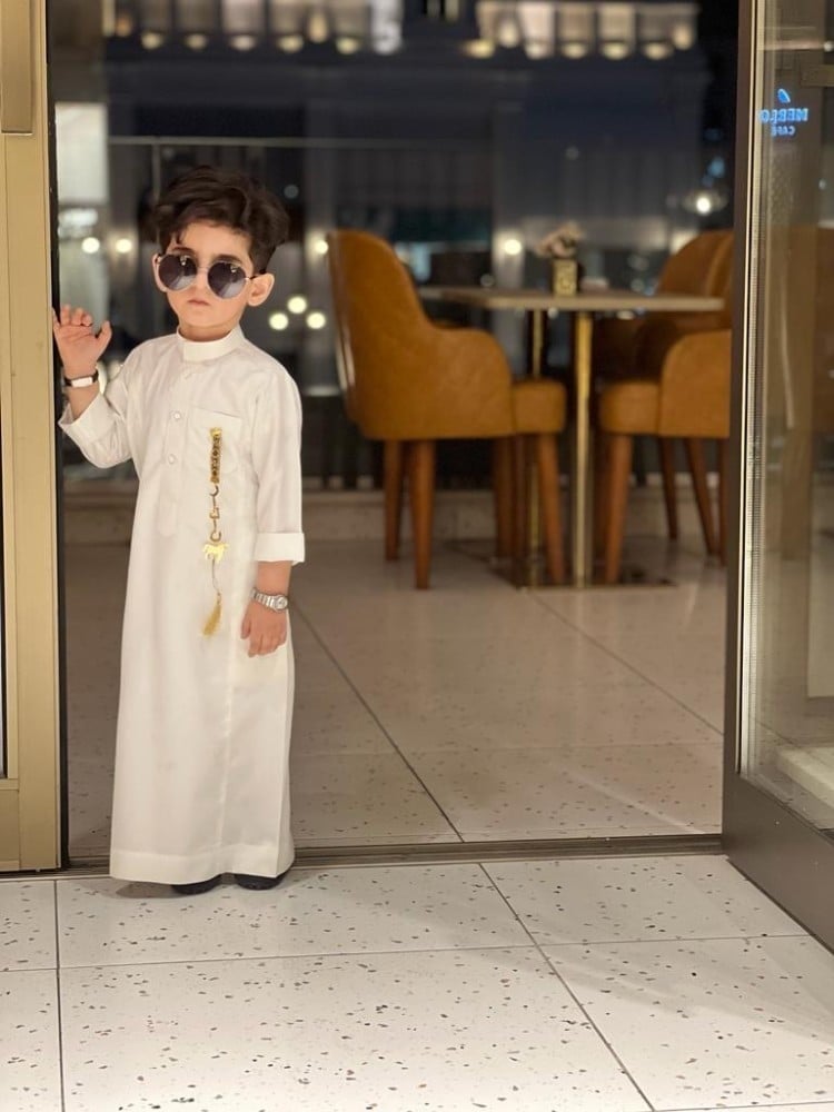 برش الكتف بلاسم حسب الطلب