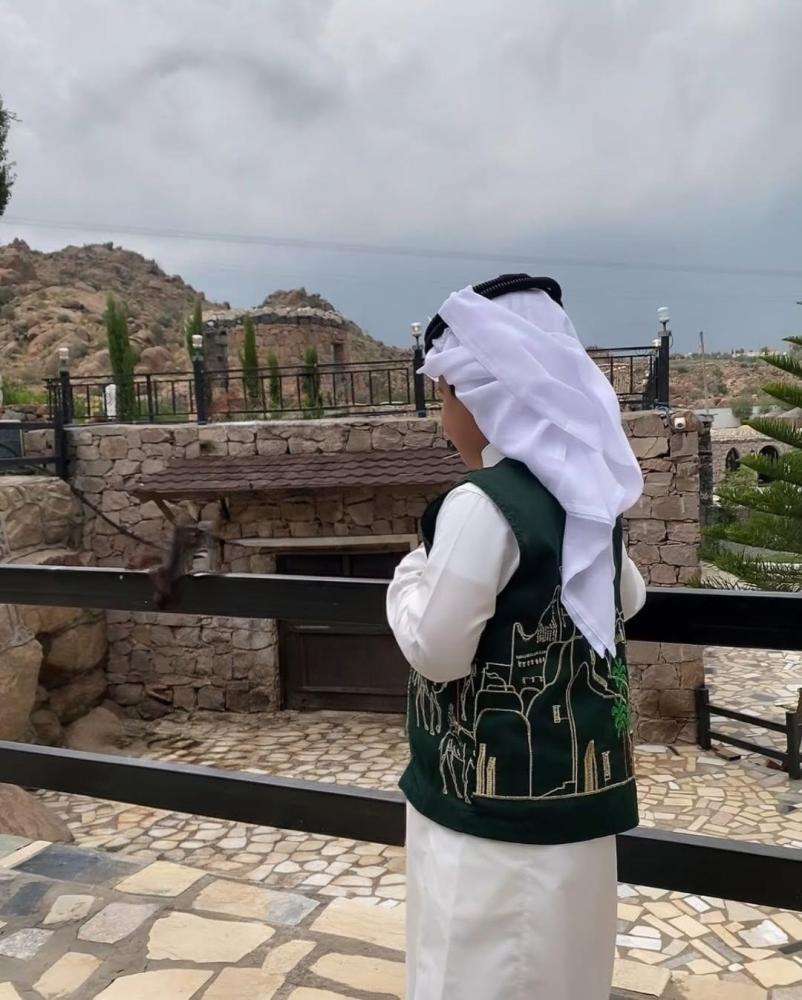 سديري اليوم الوطني تصميم انيق وراقي من إيفا