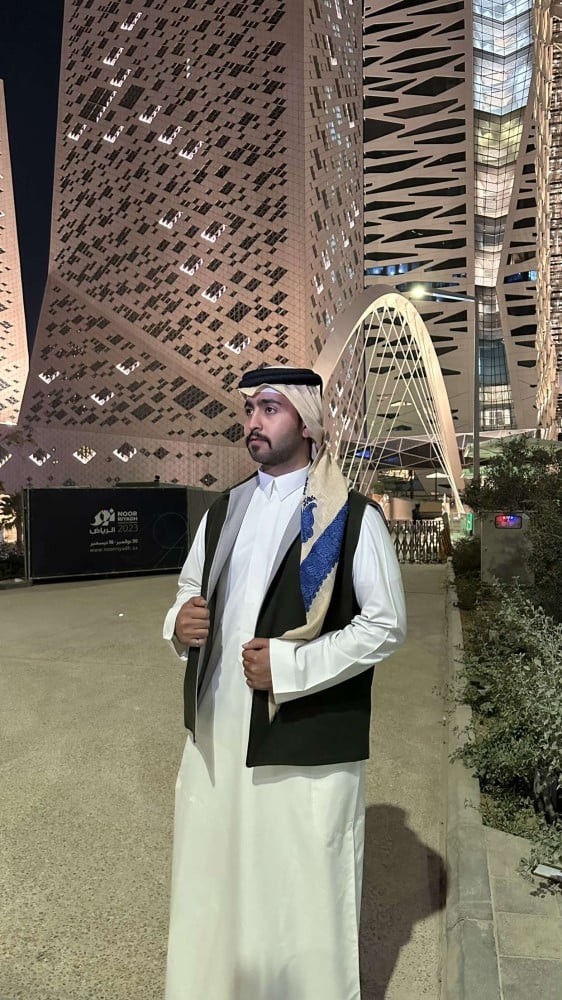 سديري دبل فيس جوخ الون زيتي  / رصاصي