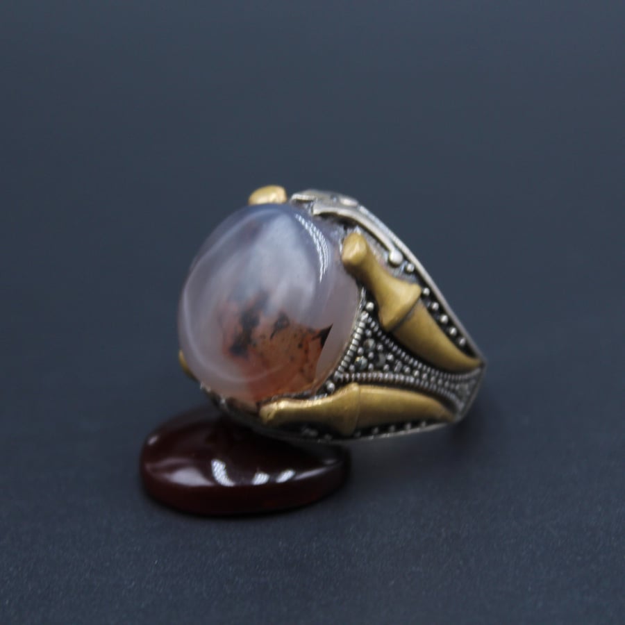 Yemeni agate ring, engraved, size 9.75, English 22, Arabic