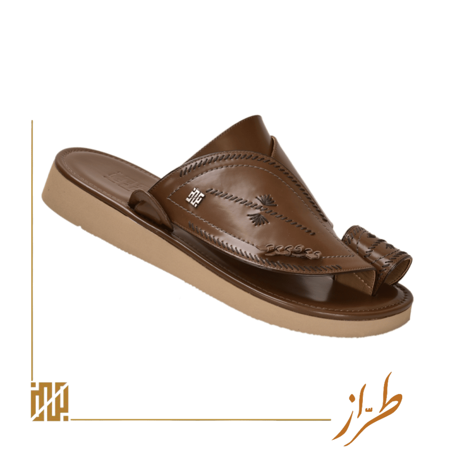 حذاء تطريز باللون البني
