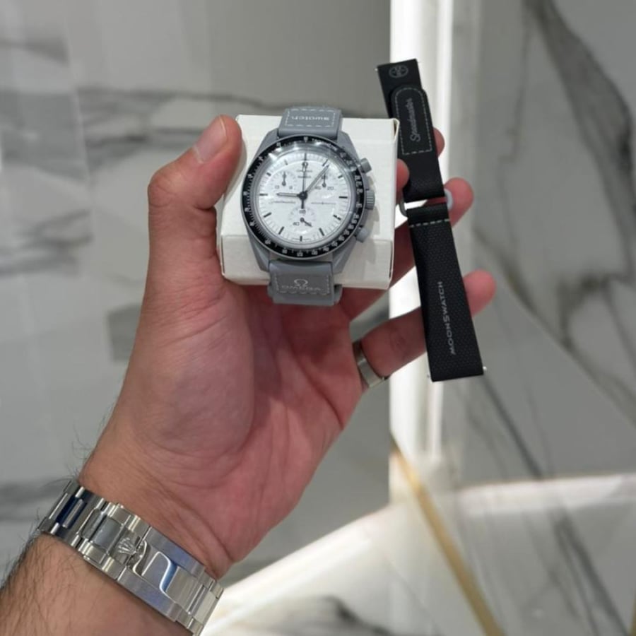ساعة OMEGA X SWATCH