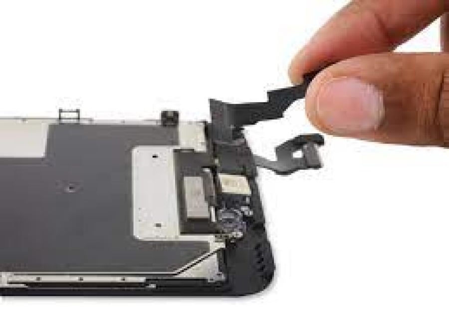 كاميرا امامية ايفون 6G