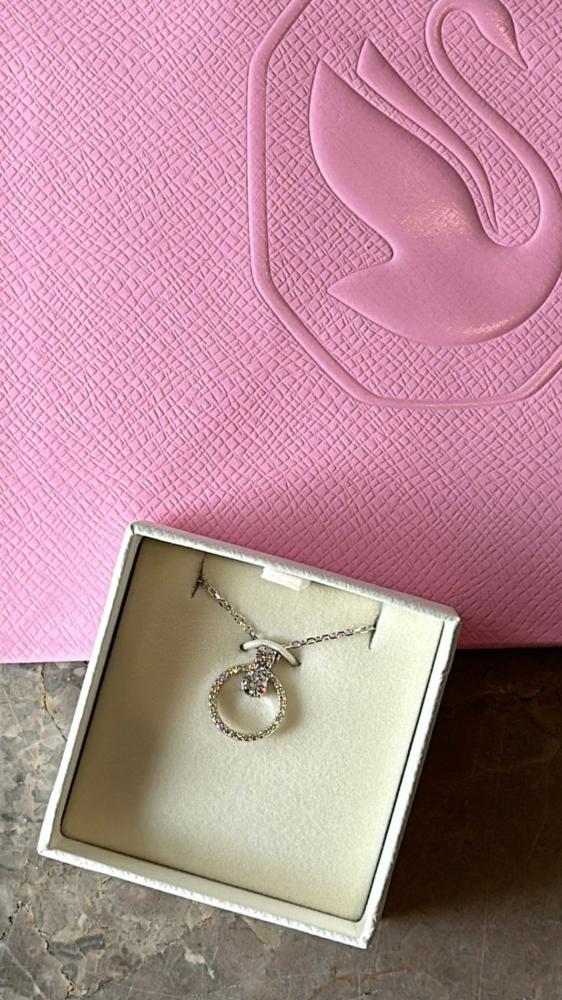 Round Swarovski necklace
