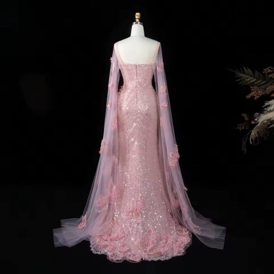 فستان سهره مشغول بالكامل باكمام كيب وورود تركيب يدوي