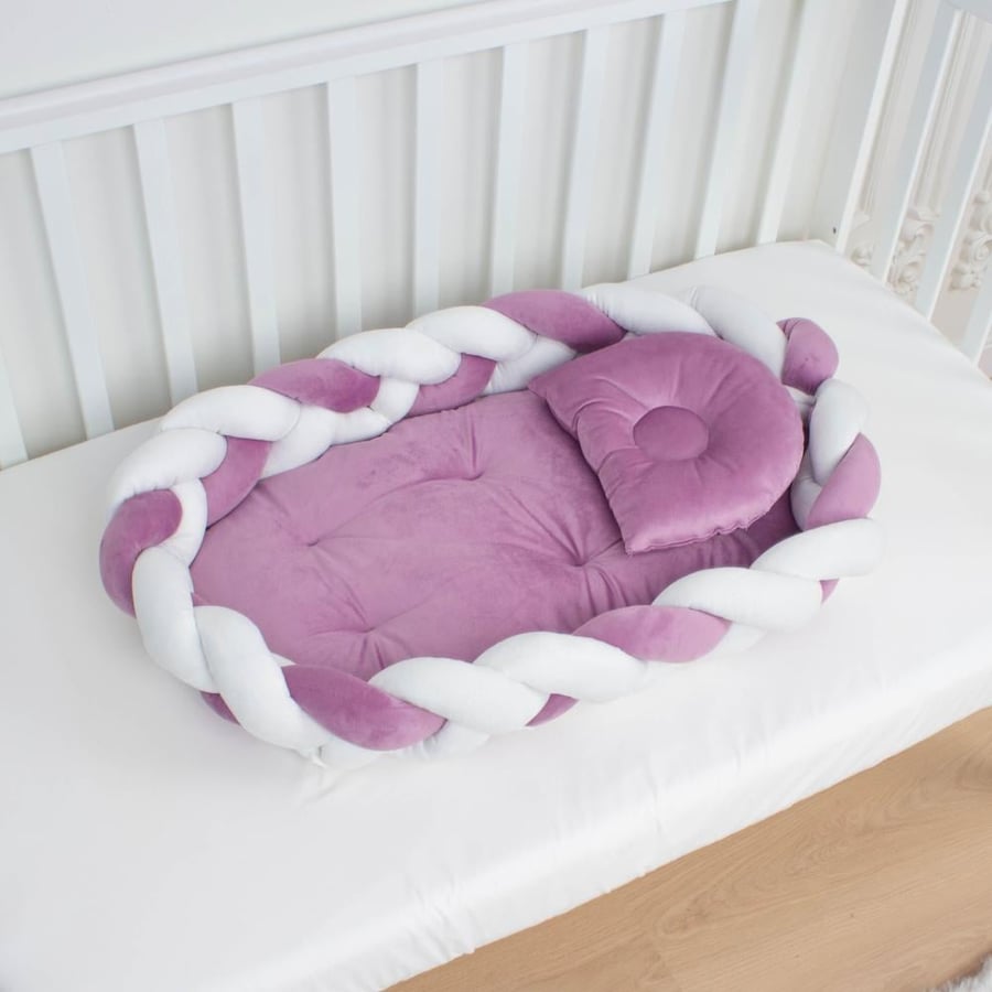 Braided cradle with mosquito net