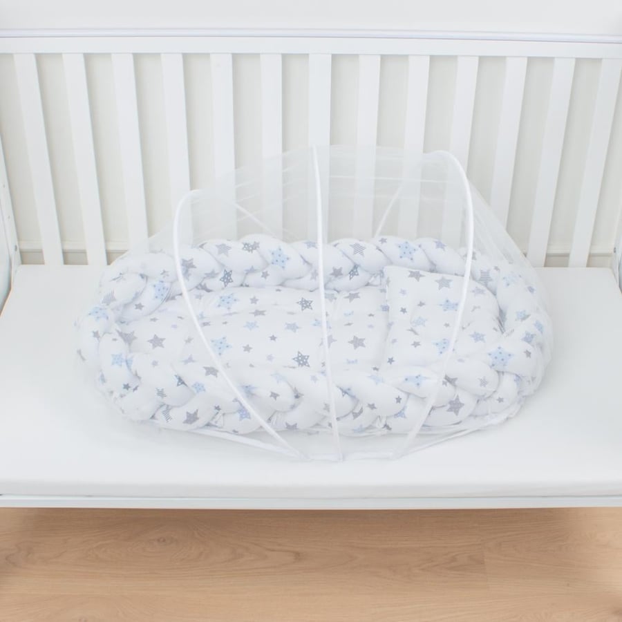 مهد ضفيرة مع ناموسية