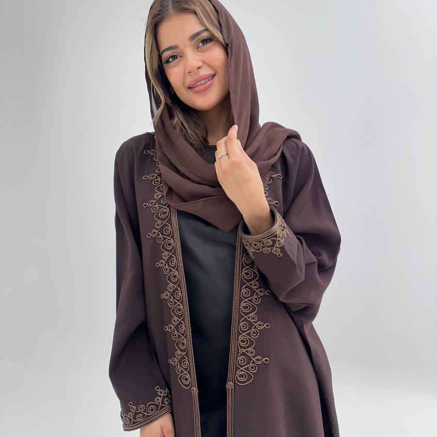 PL51 عباية بني نص بشت تطريز مميز