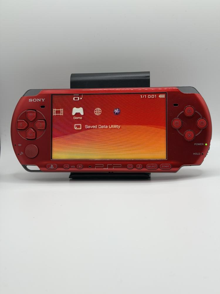 PSP 3000 — Radiant Red (مع الشاحن)  (نسخة نادرة)