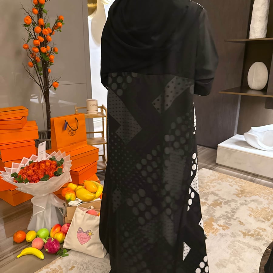 عباية كلوش منقوشة