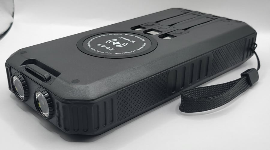 شاحن متنقل السعة 30000mAh يشحن 5أجهزة في وقت واحد + شحن لاسلكي