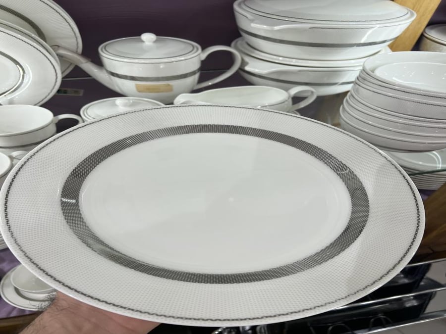 طقم صفره ٩٩ غطه (١٢ شخص)