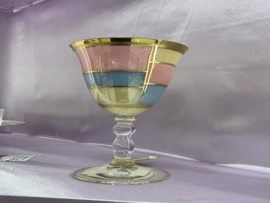 Crystal glasses laser engraving 6